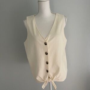 Old Navy Cream Sleeveless V-Neck Blouse